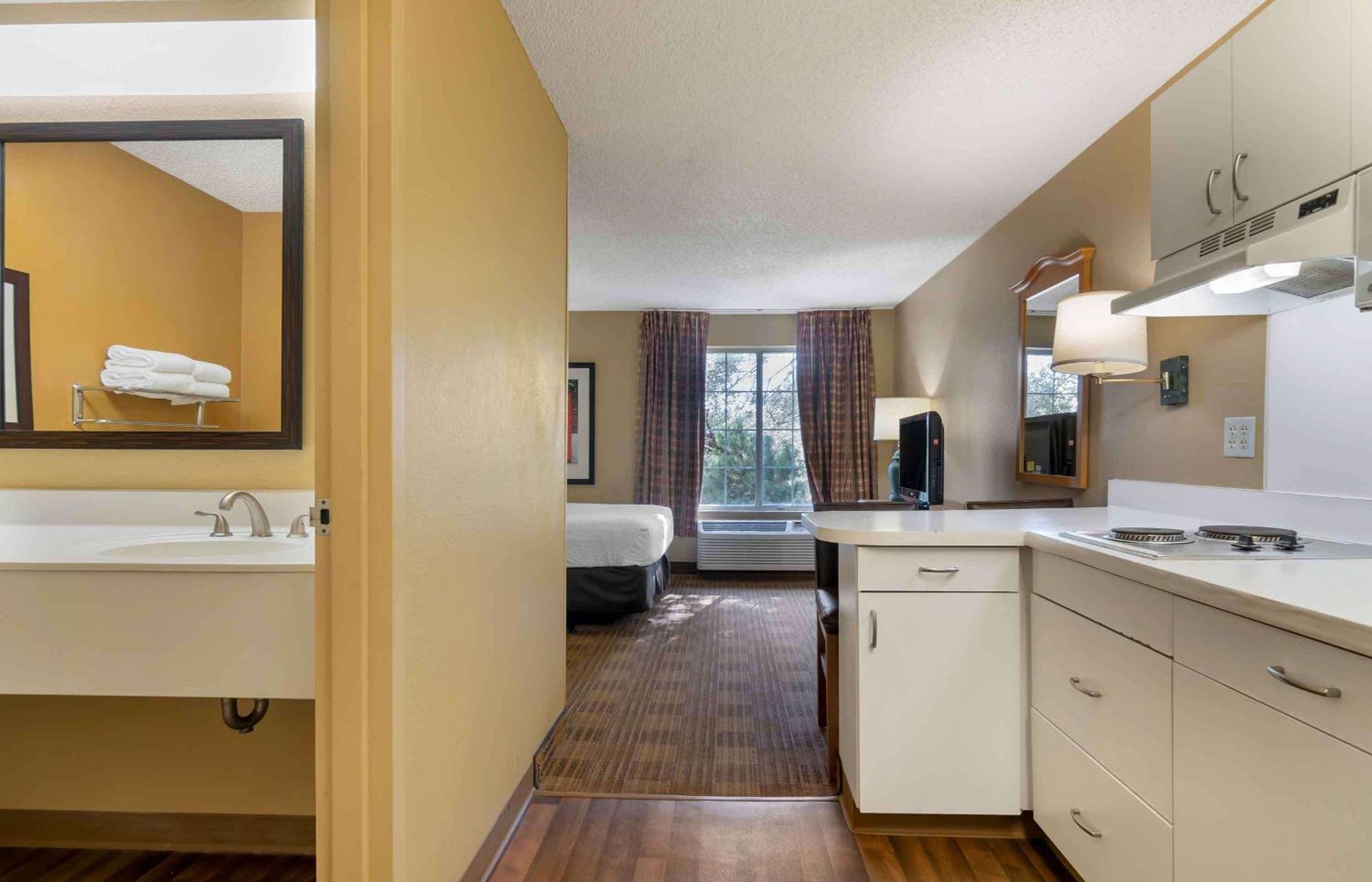 Extended Stay America Suites - Kansas City - Country Club Plaza Exterior foto
